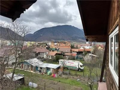 Doua case de vanzare, teren 800 mp, Zarnesti, Brasov - foto 8