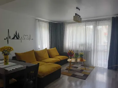 De vânzare apartament spațios și luminos în cartierul Tractorul, Brașov - Brasov