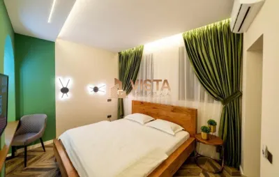 Afacere regim hotelier, doua unitati,  zona Piata Unirii-Brasov - Brasov