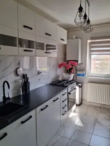 Apartament decomandat cu 3 camere situat in zona Scriitorilor, Brasov - foto 4