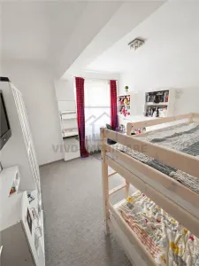 Apartament de vanzare in Sibiu - 3 camere, 2 bai, cu balcon si pivnita, Turnisor - foto 8