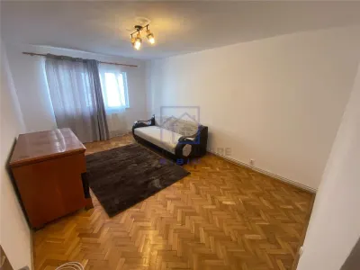 Apartament de inchiriat in Sibiu - 2 camere, decomandat, cu balcon, Bd. Mihai Viteazu - foto 3