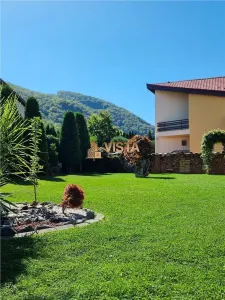 Vila eleganta, zona Bunloc, in Sacele, Brasov - foto 10