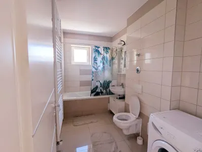 Vand apartament 2 camere - foto 7