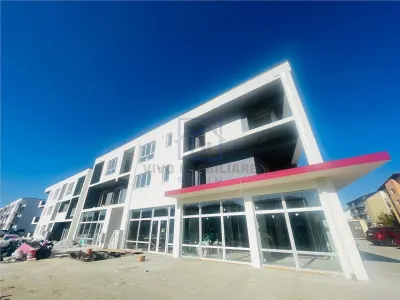 Spatiu comecial de vanzare in Sibiu -  Selimbar, zona Pictor Brana cu Vad - Sibiu