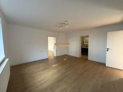 Apartament la casa cu curte si garaj la 5 minute de Centrul Vechi, Brasov - Brasov