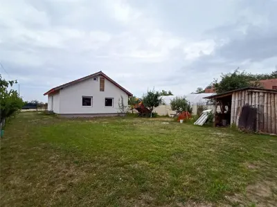 Casa de vanzare in Gepiu - Gepiu