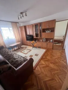 Apartament cu Centrala Proprie zona Blascovici - foto 1