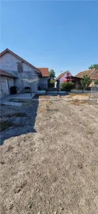 Doua Case In Curte  Cenei La 28 Km De Timisoara - foto 9