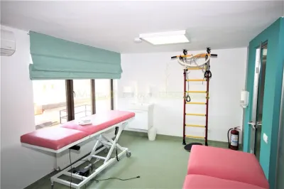 Spatiu cu profil medical (6 cabinete), inchiriere lunga durata in Bucuresti, Lizeanu - foto 3