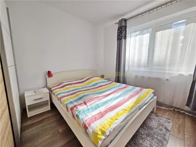 Apartament doua camere si boxa de vanzare in Top City Tractorul - Brasov