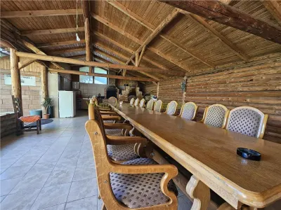 Apartament central cu acces la gradina si 2 locuri parcare - foto 12