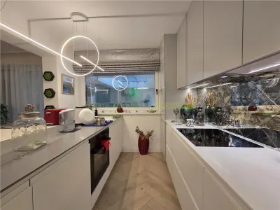 Apartament cu amenajare designer de vanzare in Green Valley Noua - foto 2