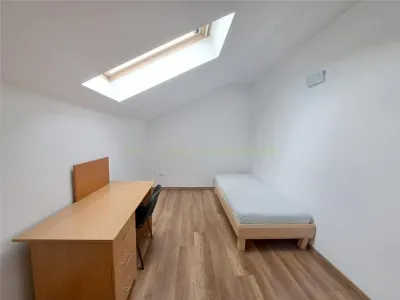 Cluj, Floresti apartament 4 camere, negociabil - foto 22