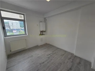 Apartament 4 camere Centrul Civic pretabil co-working hub - foto 12