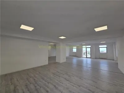 Apartament 4 camere Centrul Civic pretabil co-working hub - foto 5