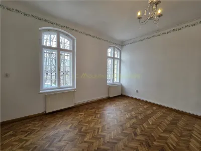 Birou superb renovat in Centrul Istoric Brasov - Brasov