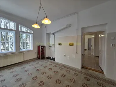 Birou superb renovat in Centrul Istoric Brasov - foto 20
