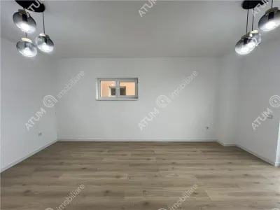 De vanzare apartament cu 3 camere decomandate cu 2 balcoane si loc de parcare in zona Calea Surii Mici - foto 10