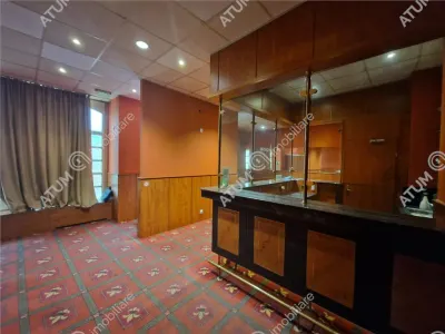 Spatiu comercial de inchiriat in Sibiu zona Piata Mare - foto 4