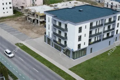 De vanzare apartament finisat la cheie cu 3 camere si balcon zona Pictor Brana - foto 2