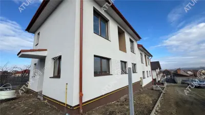 Casa individuala de vanzare 120 mp utili 300 mp teren Sura Mica - Sura Mica
