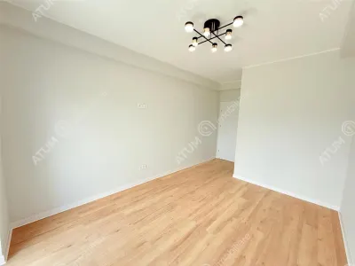 De vanzare apartament la cheie cu 2 camere 50 mp utili zona Pictor Brana din Selimbar - foto 13