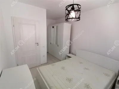 Apartament de vanzare cu 2 camere decomandate balcon si parcare zona Mihai Viteazul din Selimbar - foto 4