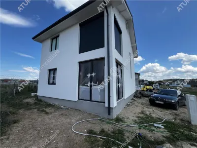 De vanzare casa individuala cu 4 camere si teren de 310 mp in Cristian zona Serelor - Cristian