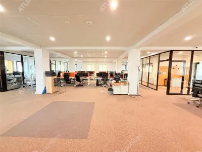 Spatiu comercial/birouri de vanzare in Sibiu 1015 mp utili zona Vasile Milea - foto 4