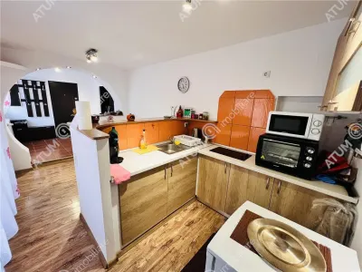 Casa individuala de vanzare cu 4 camere 2 bai deschidere la 2 strazi si teren de 395 mp situata in zona Trei Stejari din Sibiu - foto 8