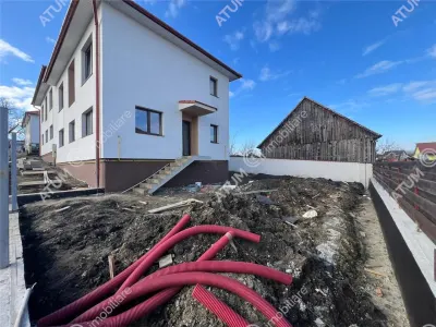 De vanzare casa individuala cu 4 camere 2 bai teren 300 mp situata in Sura Mica din Sibiu - foto 20