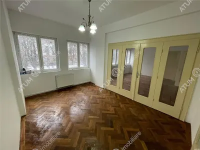 De inchiriat apartament cu 4 camere ultracentral in Sibiu - Sibiu