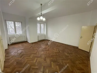 De inchiriat apartament cu 4 camere ultracentral in Sibiu - foto 8