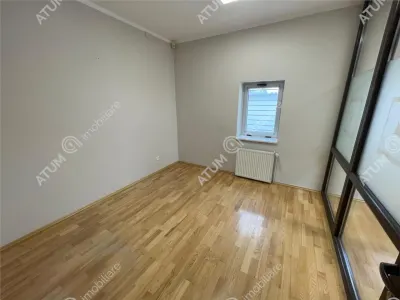 De inchiriat spatiu de birouri premium cu 6 locuri de parcare situat intr-un imobil din zona Calea Dumbravii din Sibiu - foto 22