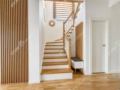 De vanzare casa cu 5 camere si teren de 250 mp in Cristian - foto 14