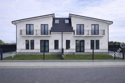 De vanzare casa cu 4 camere si teren propriu de 250 mp localizat in Selimbar Mohu - foto 2