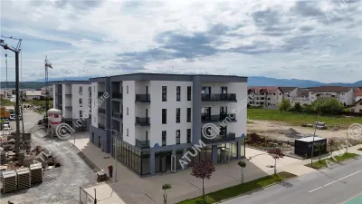 Apartament de vanzare la cheie cu 3 camere decomandate la etajul 2 in Selimbar zona Pictor Brana - Sibiu