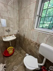 Casa individuala cu 3 camere de inchiriat garaj si teren de 200 mp situata in zona Calea Dumbravii din Sibiu - foto 11