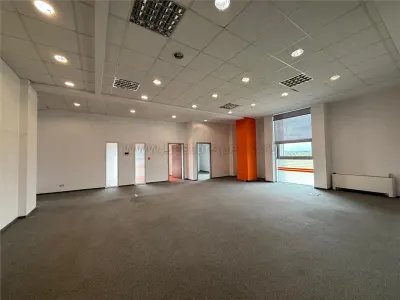 Spatiu comercial in Selimbar-Promenada Mall - foto 12