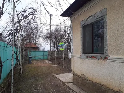 Cocorasti Colt - Casa cu Teren de Vanzare - foto 2