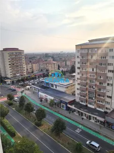 Apartament 3 camere decomandat Cetate Bulevard,65000 eur - Alba Iulia