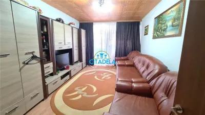Apartament 3 camere ,Centru,et.4/10,78000 euro - Alba Iulia