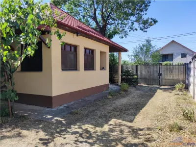 Casa de vanzare in Ardud - Ardud