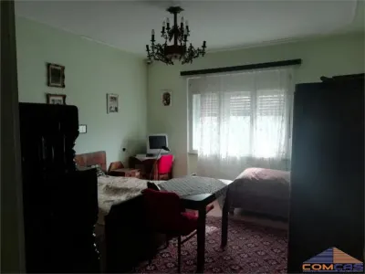 CASĂ IN APA 33500 - foto 6