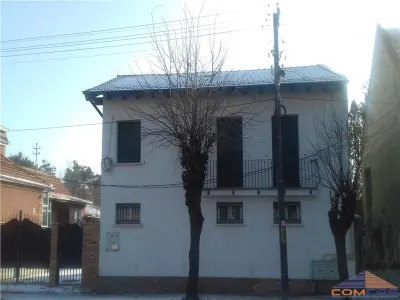 CASA VILA DE INCHIRIAT SATU MARE str BARBU DELAVRANCIA nr 8 - foto 1