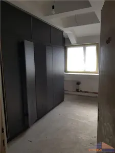 De Inchiriat spatiu Comercial CENTRU - foto 24