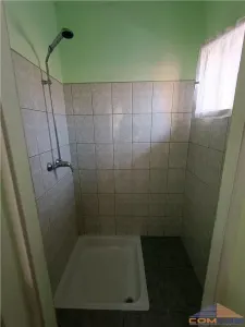 Vanzare parter din casa si teren 253 mp - foto 17