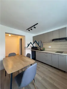 Apartament 2 camere semidecomandat, complet renovat .Str. Brăndușelor - foto 2