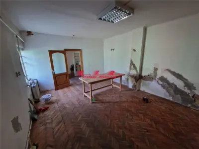 EFR UPGRADE - Casa veche de renovat si teren de vanzare zona Bucurestii Noi Piata - Bucuresti